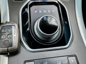 Land-Rover Range-Rover-Evoque