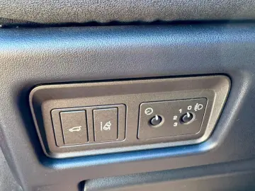 Land-Rover Range-Rover-Evoque