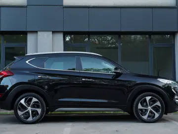 Hyundai Tucson 2.0 CRDI 4WD 6MT Premium