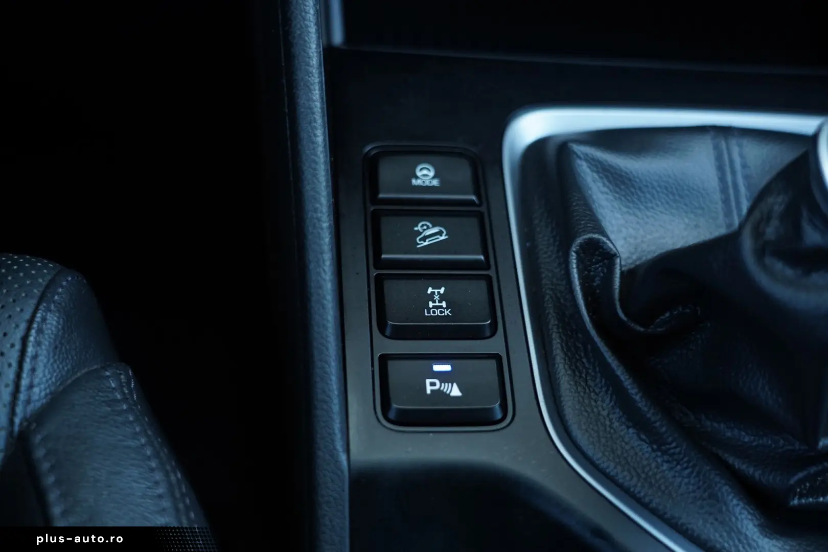 Hyundai Tucson 2.0 CRDI 4WD 6MT Premium