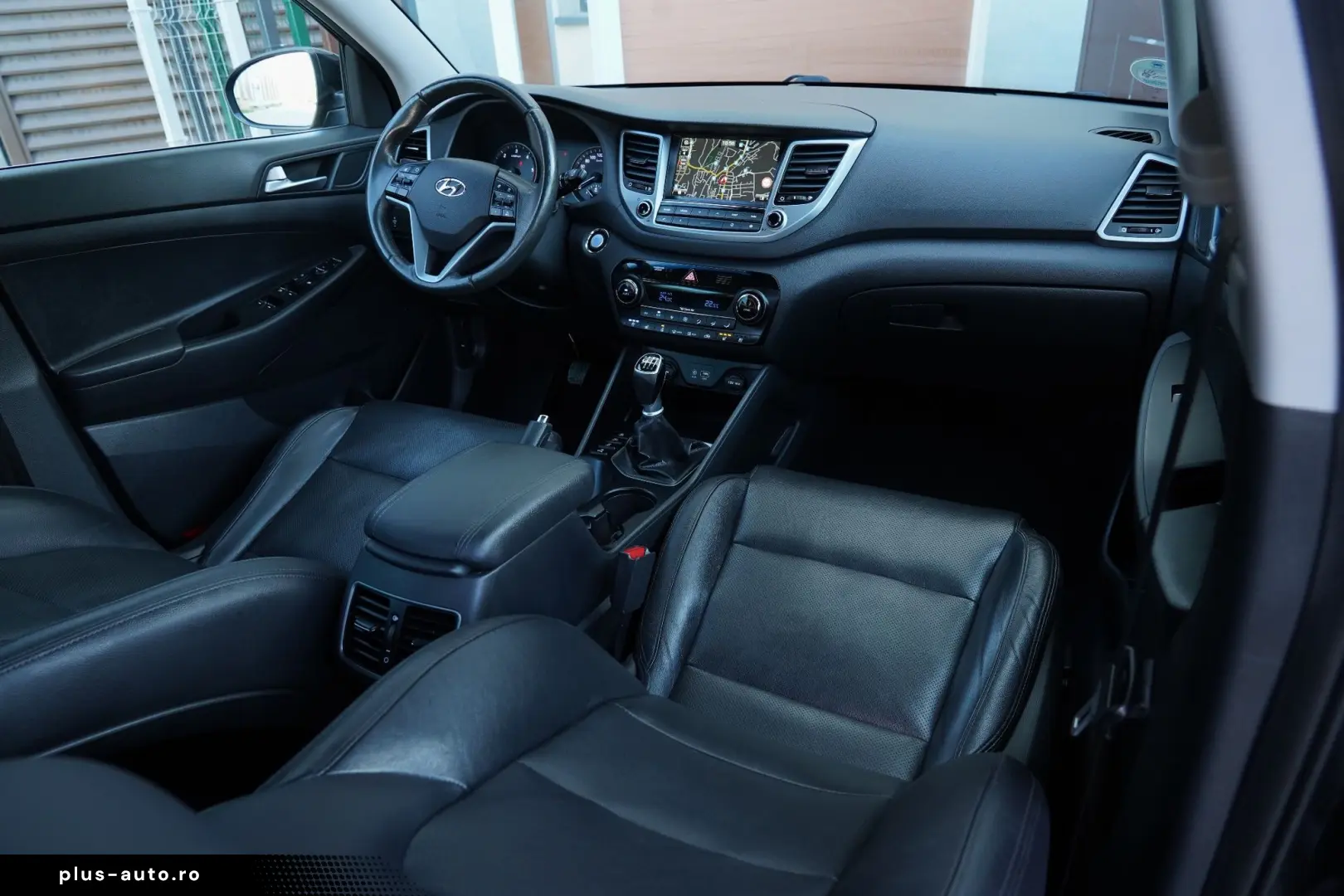 Hyundai Tucson 2.0 CRDI 4WD 6MT Premium