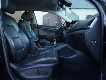 Hyundai Tucson 2.0 CRDI 4WD 6MT Premium