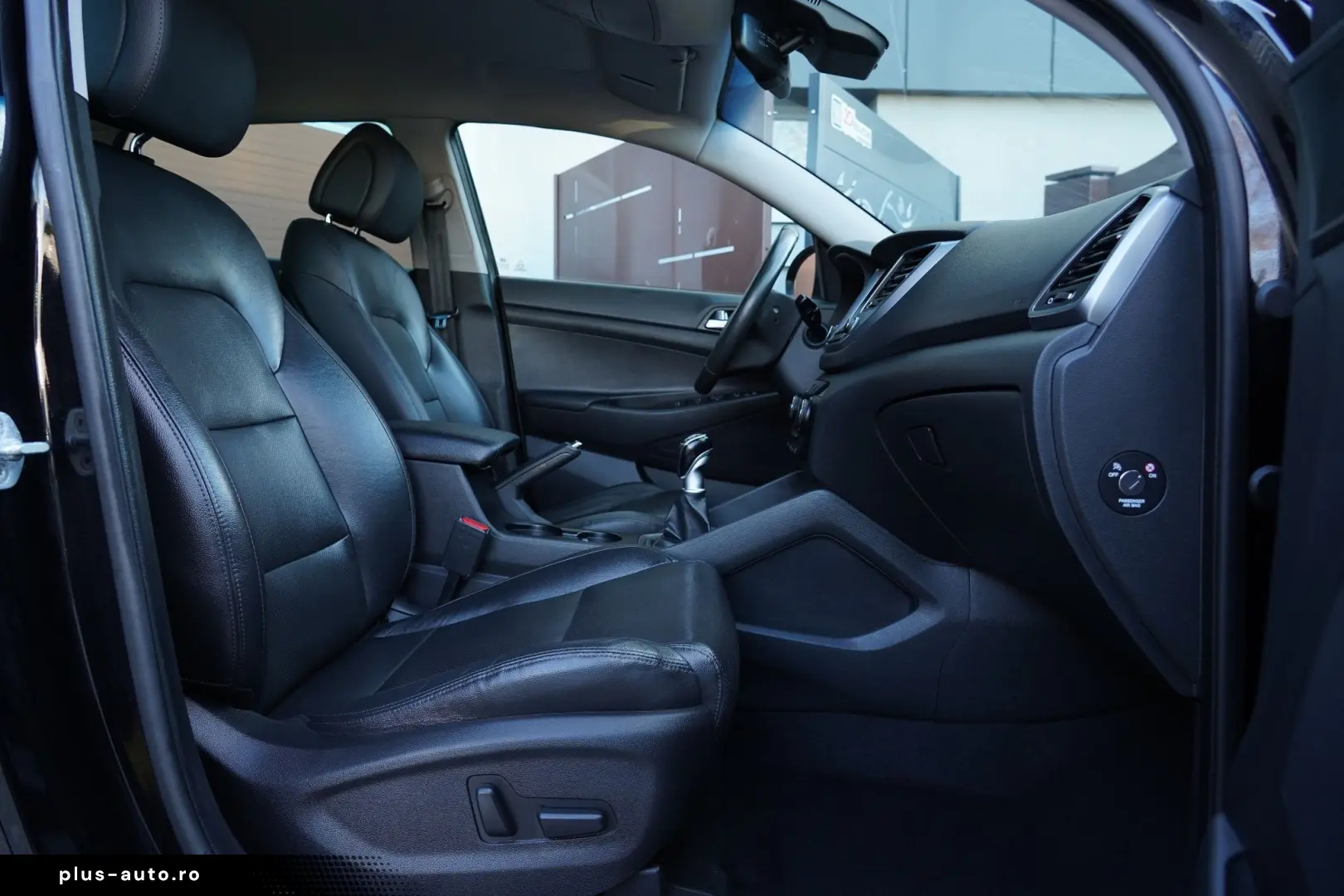 Hyundai Tucson 2.0 CRDI 4WD 6MT Premium