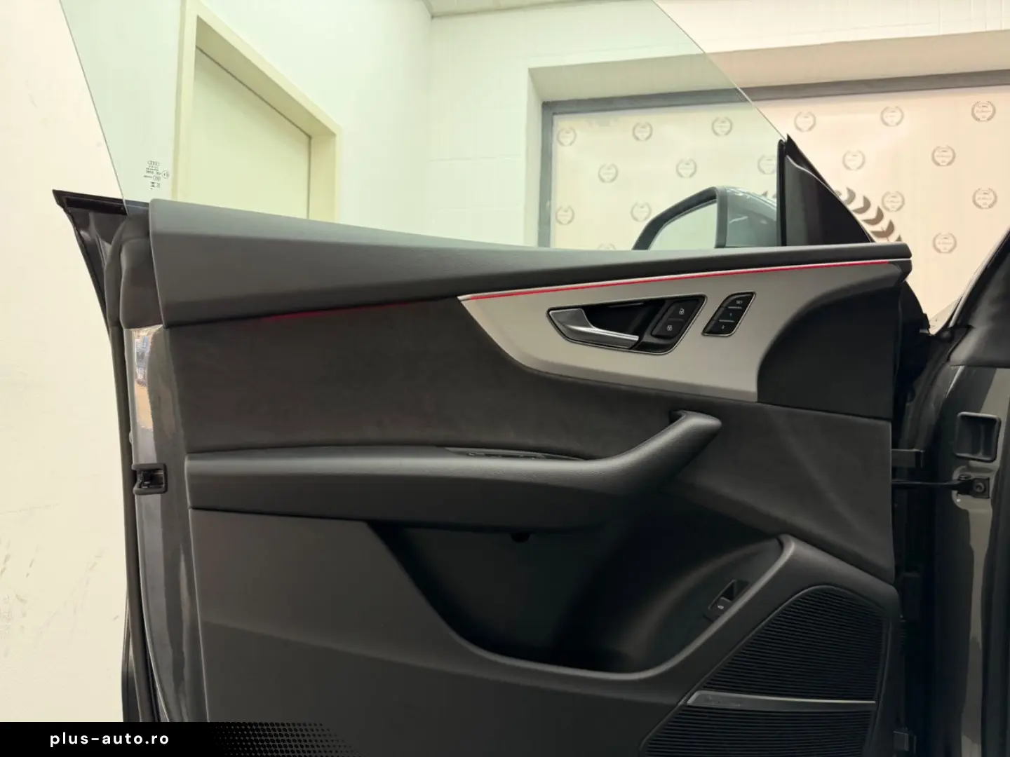 AUDI Q8 50TDI S-LINE MATRIX PANO KEYLESS HUD 360  B&O