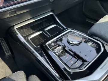 BMW 740d xdr M Sport Pro DA PA-Prof Sthz SkyLo AHK