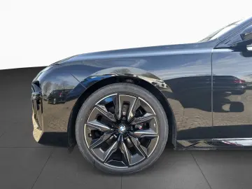 BMW 740d xdr M Sport Pro DA PA-Prof Sthz SkyLo AHK