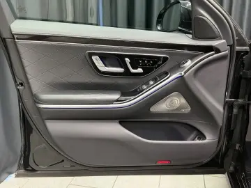 MERCEDES-BENZ S 400 d Limousine L 4Matic Burmester M…