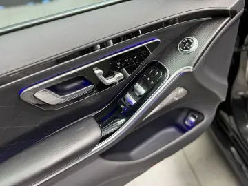 MERCEDES-BENZ S 400 d Limousine L 4Matic Burmester M…