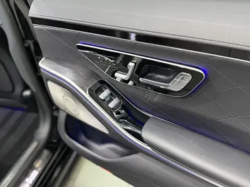 MERCEDES-BENZ S 400 d Limousine L 4Matic Burmester M…