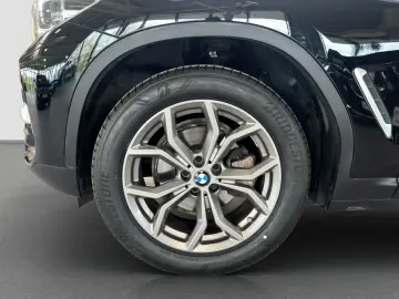 BMW X3 xDrive20d xLine Pano HUD AdLED DrAss HiFi