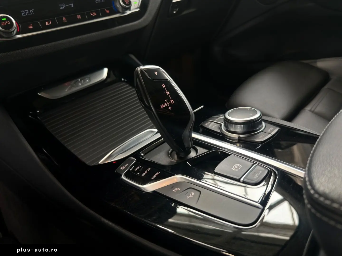 BMW X3 xDrive20d xLine Pano HUD AdLED DrAss HiFi