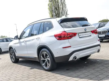 BMW X3 xDrive20d Pano