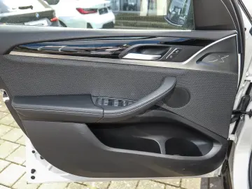 BMW X3 xDrive20d Pano