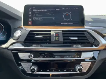 BMW X3 xDr 30iA X Line LivePro Pano AHK Sportsi HUD