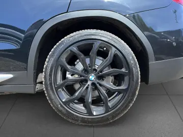 BMW X3 xDr 30iA X Line LivePro Pano AHK Sportsi HUD