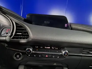 MAZDA 3 SKYACTIVEG AUT 2.0i HYBRID 122CP 2019