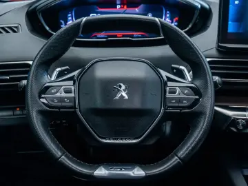 Peugeot 3008 BlueHDi 130 Stop & Start EAT8 GT