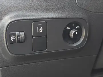 CITROEN C3 1.2 PureTech Live   Car No 166