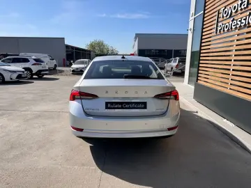 Skoda Octavia  2.0 TDI DSG Ambition