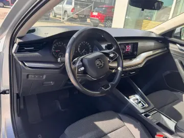 Skoda Octavia  2.0 TDI DSG Ambition