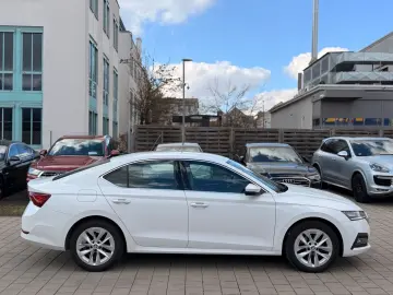 SKODA Octavia 2 0 TDI Lim.