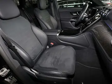 MERCEDES-BENZ GLC 300 de 4M AMG PANO DIG LIGHT 20  A&hellip;