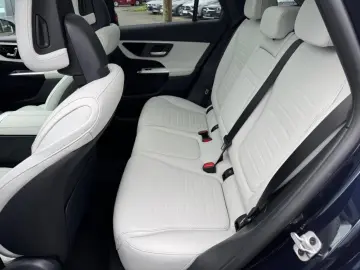 MERCEDES-BENZ GLC 300 de 4MATIC AMG Night Panor. Sitzheizung