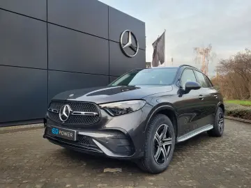 MERCEDES-BENZ GLC 300 e 4Matic AMG Line  Panorama  AHK
