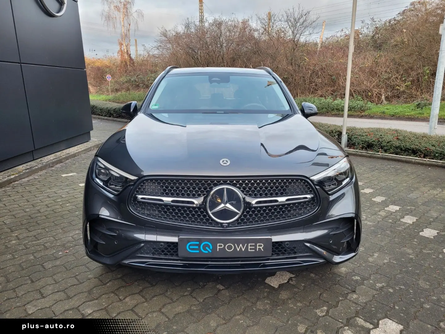 MERCEDES-BENZ GLC 300 e 4Matic AMG Line  Panorama  AHK