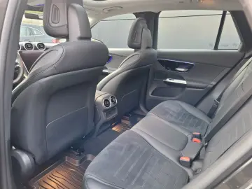 MERCEDES-BENZ GLC 300 e 4Matic AMG Line  Panorama  AHK