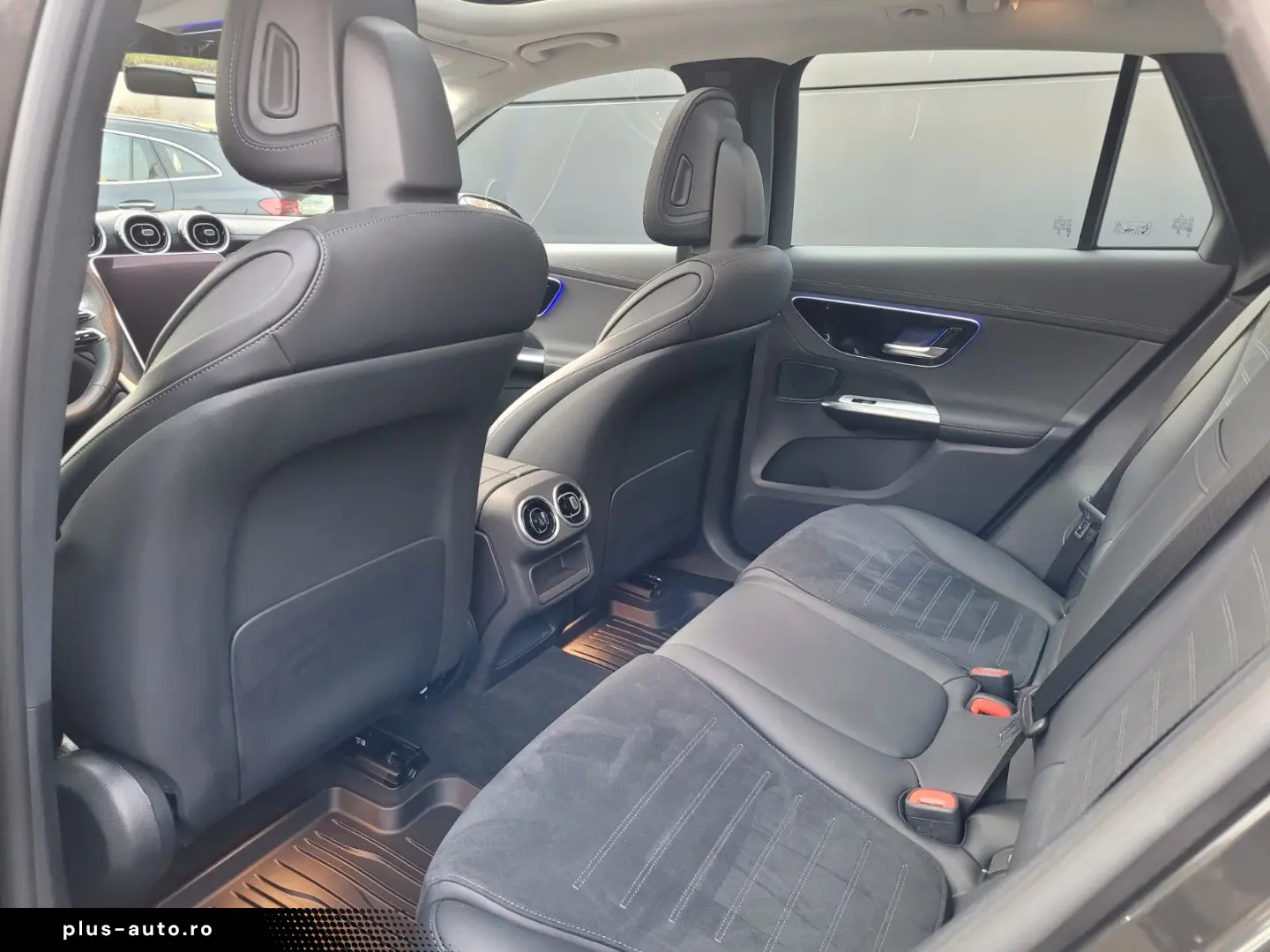 MERCEDES-BENZ GLC 300 e 4Matic AMG Line  Panorama  AHK