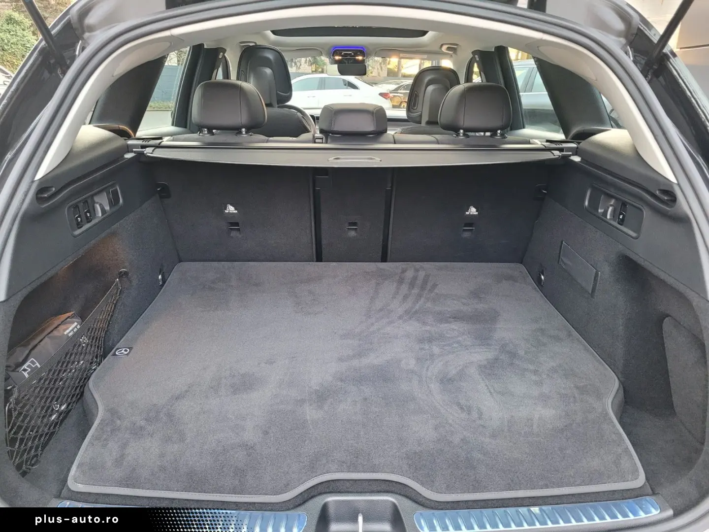 MERCEDES-BENZ GLC 300 e 4Matic AMG Line  Panorama  AHK