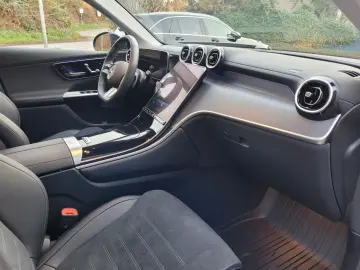 MERCEDES-BENZ GLC 300 e 4Matic AMG Line  Panorama  AHK