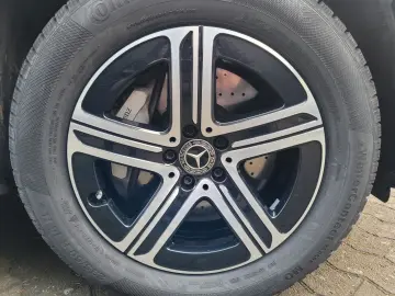 MERCEDES-BENZ GLC 300 e 4Matic AMG Line  Panorama  AHK