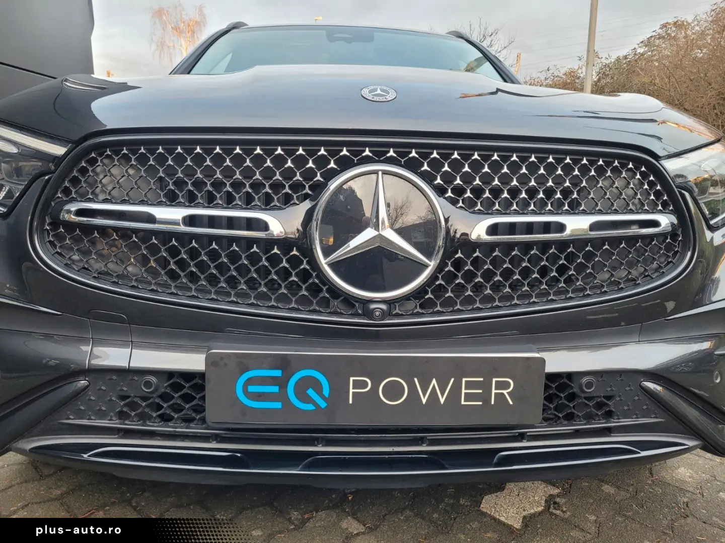 MERCEDES-BENZ GLC 300 e 4Matic AMG Line  Panorama  AHK
