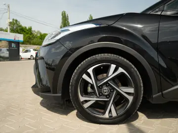 Toyota C-HR 1.8 HSD 122 CP
