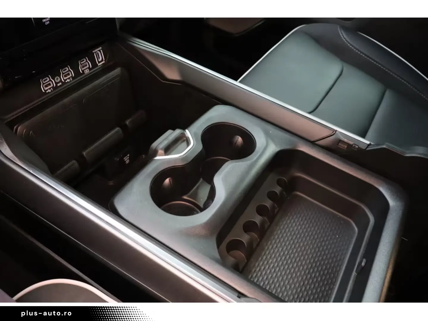 Dodge Ram 1500 Laramie Night