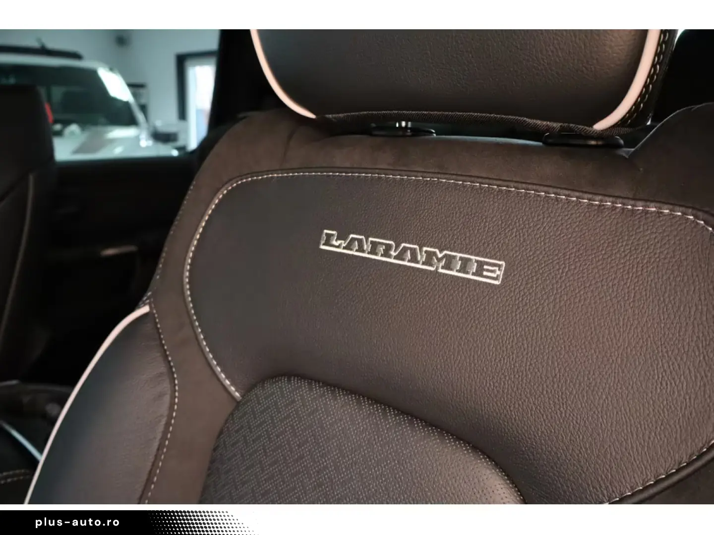 Dodge Ram 1500 Laramie Night