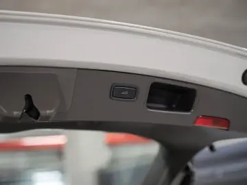 PORSCHE Macan S Sportabgasanlage BOSE Apple CarPlay