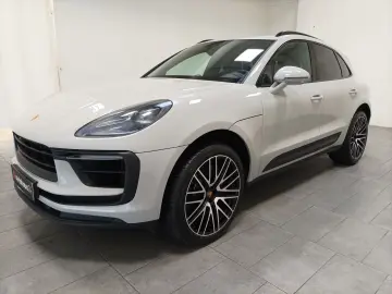 PORSCHE Macan S AHK Navi CAM LED Pano