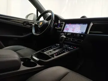 PORSCHE Macan S AHK Navi CAM LED Pano