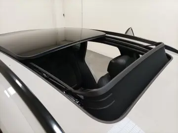 PORSCHE Macan S AHK Navi CAM LED Pano