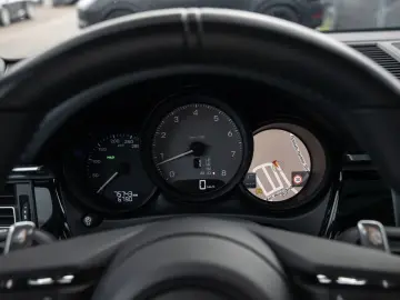 PORSCHE Macan S Sport Chrono Paket Standheizung BOSE