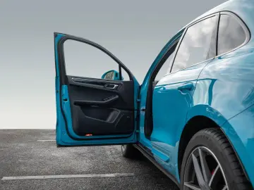 PORSCHE Macan S Sport Chrono Paket Standheizung BOSE