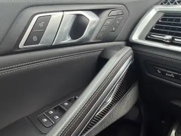 BMW X6 M60 i  B&W SKY-LOUNGE M-PAKET PRO ACC CARBON