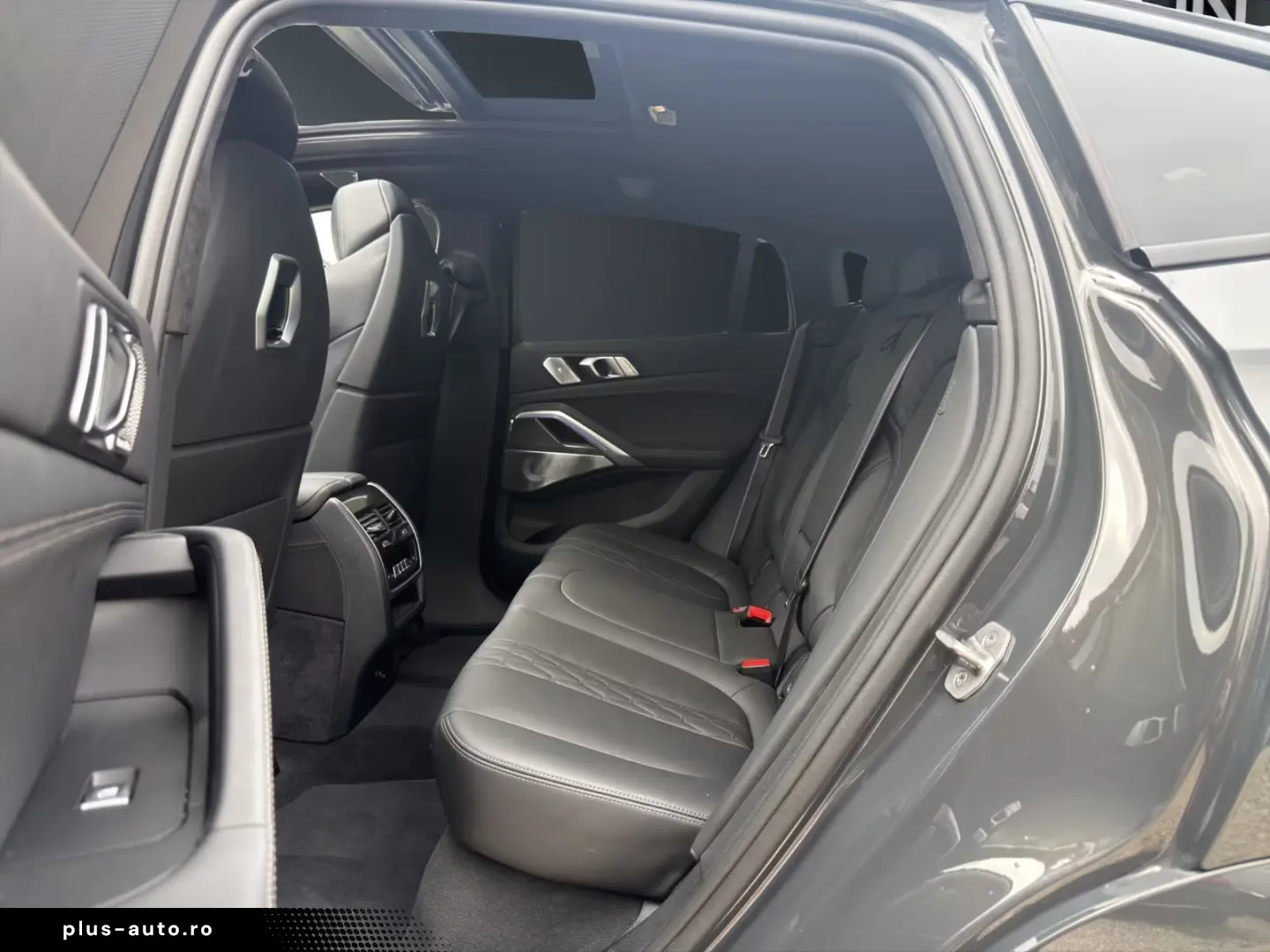 BMW X6 M60 i  B&W SKY-LOUNGE M-PAKET PRO ACC CARBON