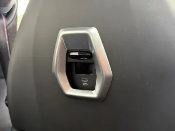 BMW X6 M60 i  B&W SKY-LOUNGE M-PAKET PRO ACC CARBON