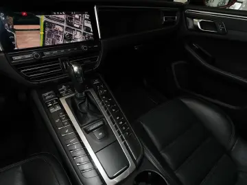 PORSCHE Macan GTS KAMERA TEMPOMAT SITZHEIZUNG NAVI 20