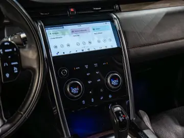 Discovery Sport R-Dynamic HSE 249CP benzina 7 LOCURI