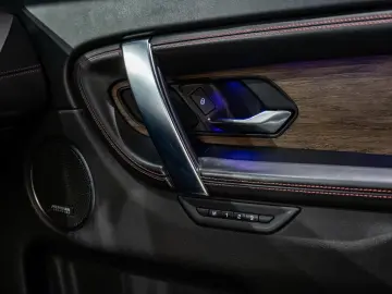 Discovery Sport R-Dynamic HSE 249CP benzina 7 LOCURI